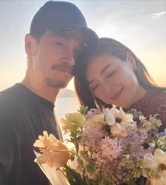 幸福!TVB視帝和港姐冠軍老婆結婚9年仍甜蜜,稱對方是自己的天使