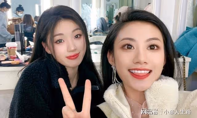不被看好的《好聲音》第十季總冠軍伍珂玥，如今當導師了