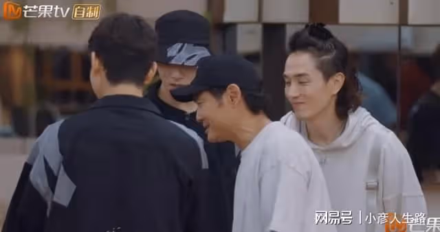 杜德偉自稱是小弟,無條件依賴李承鉉,張學友、梁朝偉驚喜送祝福
