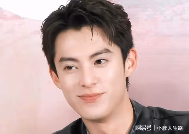 內娛又一頂流誕生,工作室連夜招人,越黑越紅怎麼回事?