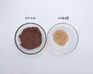送你一朵小花！豆沙小花麵包！