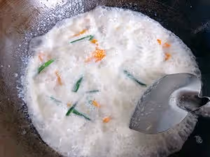 椰漿南瓜芋頭煲🍲（老少皆宜）帶著濃濃椰香味的南瓜芋頭