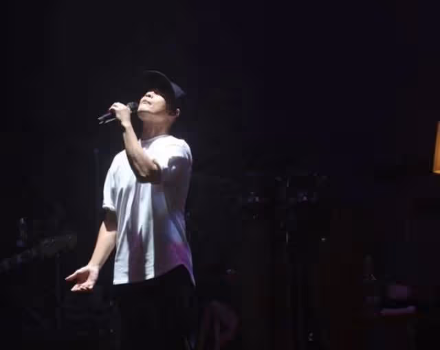 加油!香港名歌手闊別3年開演唱會,曝曾遭背叛搬到泰國找回自我