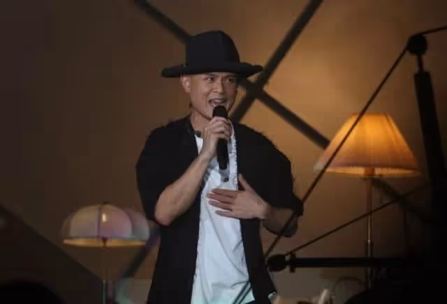 加油!香港名歌手闊別3年開演唱會,曝曾遭背叛搬到泰國找回自我