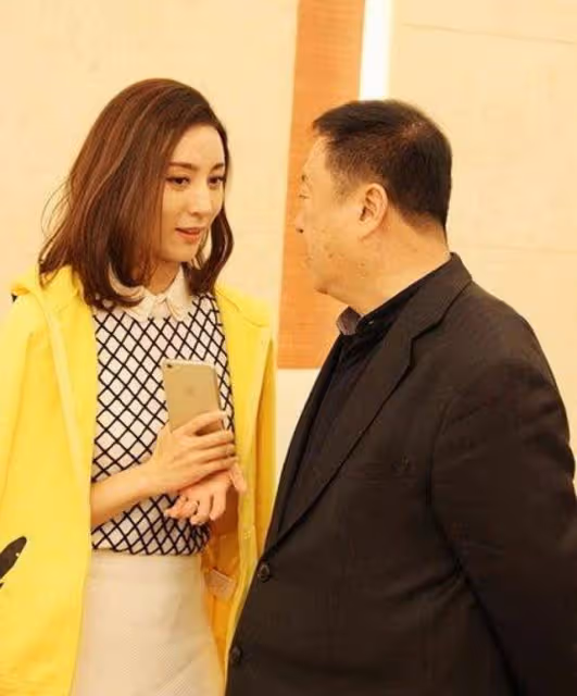 三婚娶小30歲妻子 尤小剛64歲後終有兩子