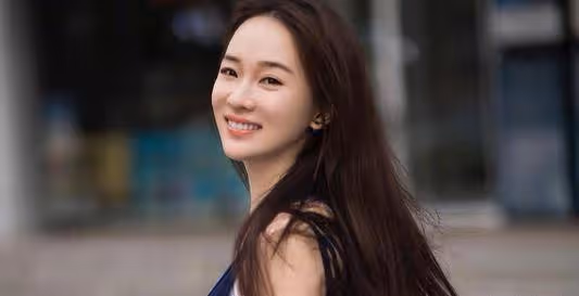 親熱黃渤,表白甄子丹,搶黃奕男友,和王中磊傳緋聞,霍思燕的上位路太難了