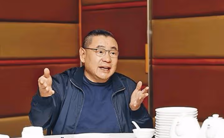 照顧葉繼歡妻女,借許家印40億,孝順前岳母,劉鑾雄有多仗義?