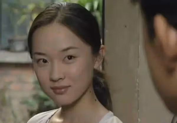 親熱黃渤,表白甄子丹,搶黃奕男友,和王中磊傳緋聞,霍思燕的上位路太難了