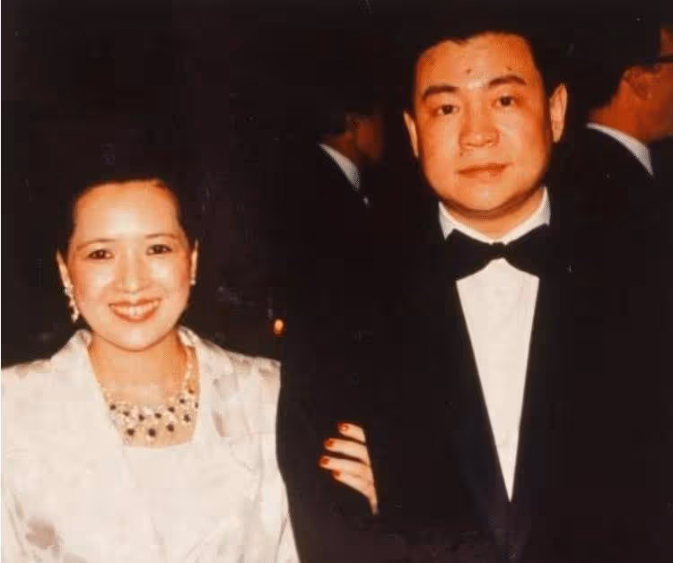 照顧葉繼歡妻女,借許家印40億,孝順前岳母,劉鑾雄有多仗義?