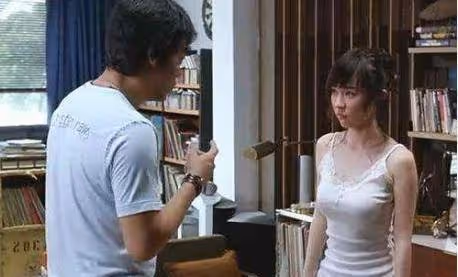 親熱黃渤,表白甄子丹,搶黃奕男友,和王中磊傳緋聞,霍思燕的上位路太難了