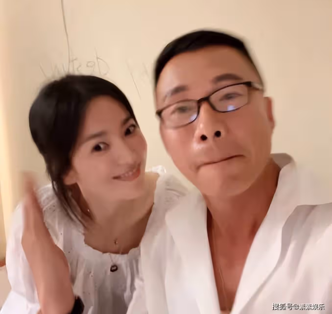 宋慧喬10秒切換多種表情,40歲仍舊美得犯規,俏皮又可愛