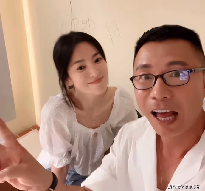 宋慧喬10秒切換多種表情,40歲仍舊美得犯規,俏皮又可愛