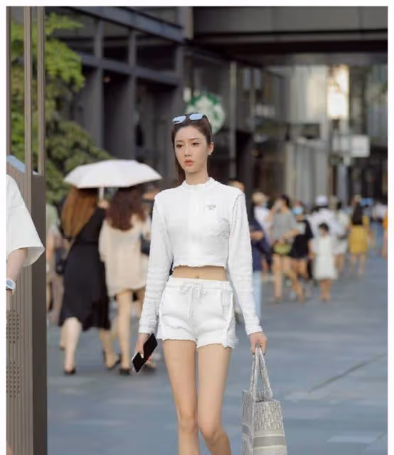 成都女孩真會穿，看她們的「時髦街拍」，簡直美的讓人心動