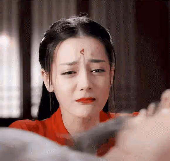 十三位古裝紅衣姑娘,趙麗穎最萌,譚松韻最可愛,迪麗熱巴最深情,楊冪傾國傾城