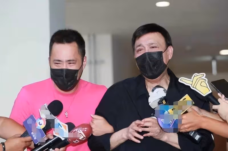 39歲余苑綺重癥離世,抗病8年終不治,父余天悲痛落淚,網遺憾送別:堅強的你一路走好