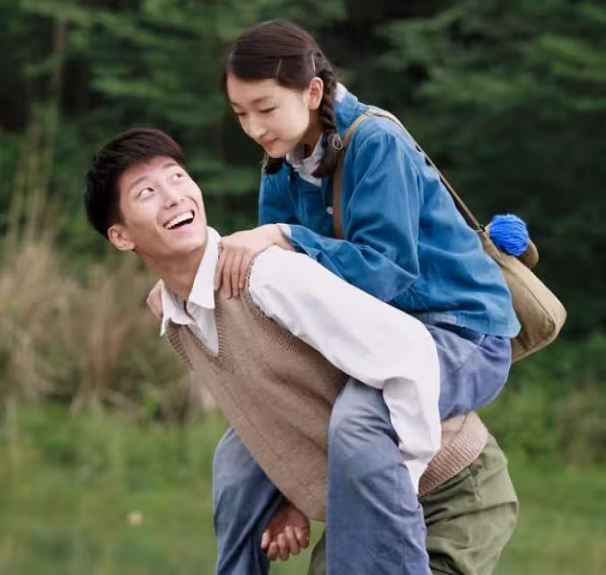 竇驍:兒時跟隨父母移民財產被偷,如今與賭王女兒相戀備婚,曾與「弟妹」奚夢瑤「剪不斷理還亂」
