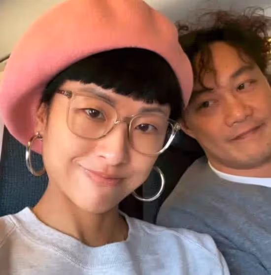 陳奕迅愛女近照曝光!17歲氣質出眾顯成熟,穿黑色吊帶性感十足,五官精緻模樣可人,曾被曝光校園戀情