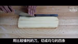 手撕千層麵包，一層一層的吃過癮！