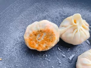 餃子皮生煎