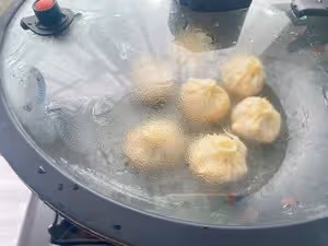 餃子皮生煎