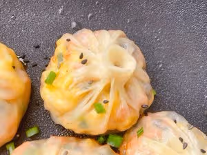 餃子皮生煎