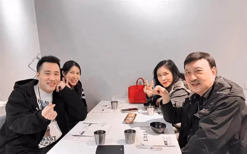 余苑綺抗病之路超8年,年邁父母失聲痛哭,可惜最終仍不敵病魔離世享年39歲