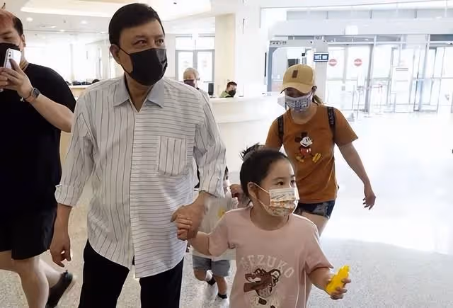 39歲余苑綺不幸病逝,距抗癌藥送達只差四天,小S發文悼念