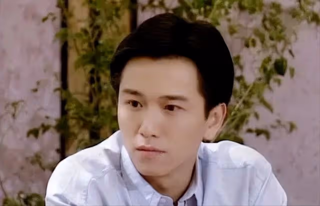 慘遭淘汰?溫兆倫期待好劇本想挑戰大熒幕,稱當年被身邊人出賣