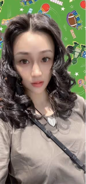 吳秀波小三陳昱霖罕曝近況,出獄後容貌改變被疑整容,撞臉冉瑩穎