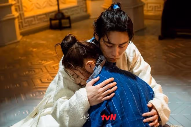 李宰旭《還魂》演不良少爺虐戀師父庭沼珉,「死了也要愛」埋悲劇伏筆