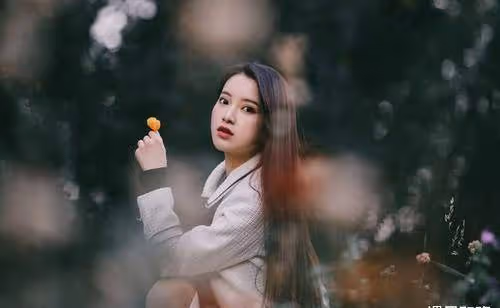 老公加班,在閨蜜家看到一雙男鞋,我怒扇閨蜜,得知真相,我笑了
