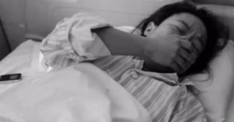 子宮拿掉了！8個月後妻子「又懷孕」去醫院檢查，醫生一番話讓她「看清丈夫嘴臉」忍痛放生