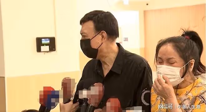 余苑綺病逝,眼睛沒閉上放不下年幼子女,父母嚎啕大哭十分自責