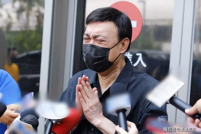 余苑綺的遺體送往殯儀館冷凍庫，3歲的小兒子將出席媽媽的葬禮