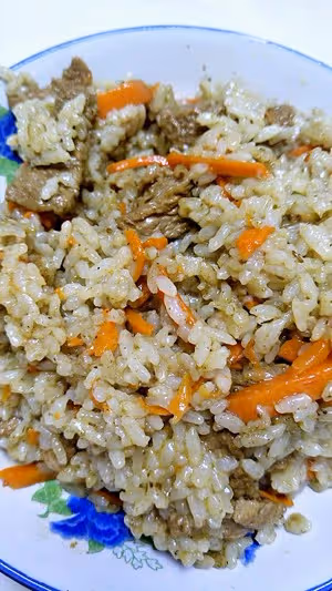 獨家秘制新疆牛肉抓飯