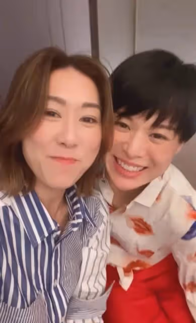 胡杏兒放假回家多約會！陪老公孩子享受家庭樂，三個兒子「模樣」如復制粘貼