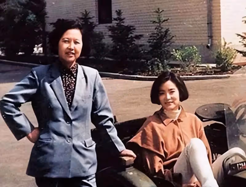 林青霞與親姐在河南農村相認 姐姐生活貧苦
