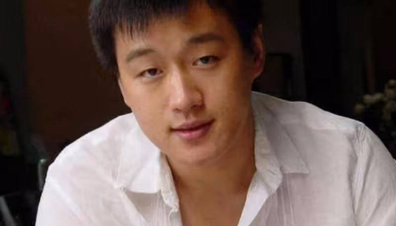為何一夜成名的佟大為，15年一夜清白，獨自寵著關悅？