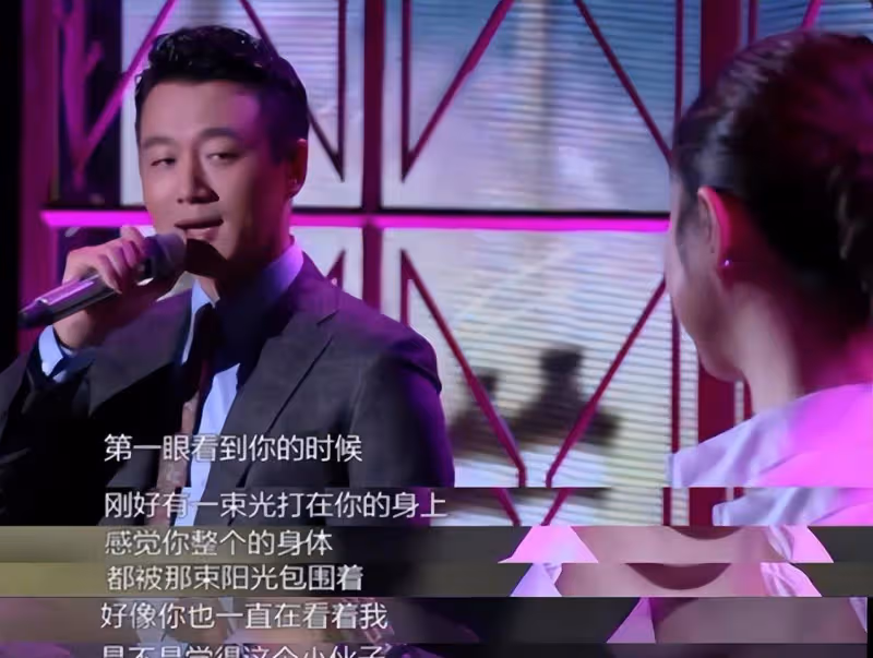 為何一夜成名的佟大為，15年一夜清白，獨自寵著關悅？