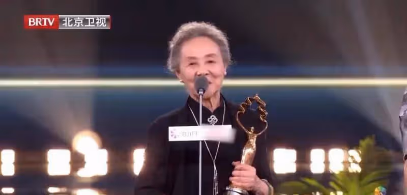 第十二屆北影 最深刻的就是奶奶團了吧 吳彥姝女士天壇獎