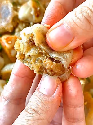 一口炫10個‼️爆汁拇指生煎｜免揉面免皮凍
