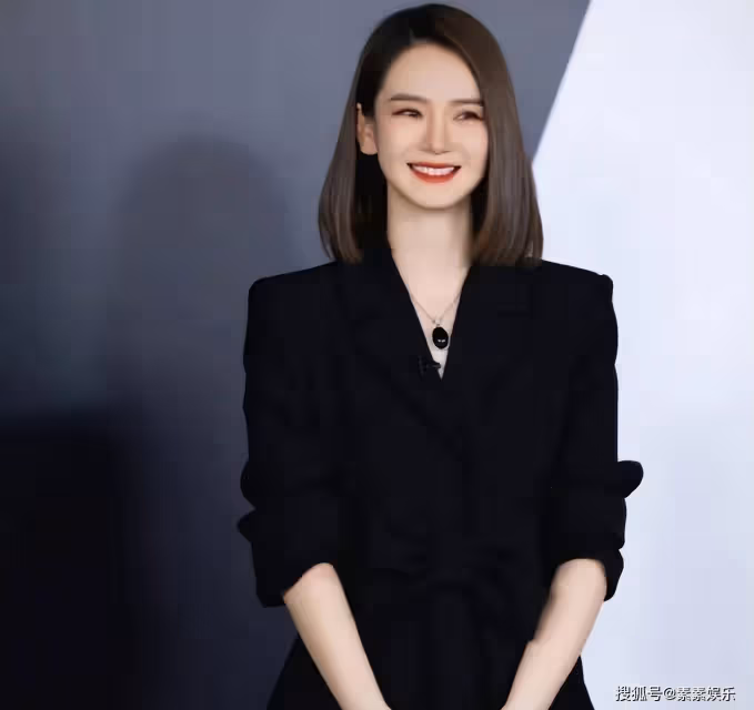 戚薇報警堅持稱賣的是真貨,質問鑑定機構:是哪家提前蓋棺定論?