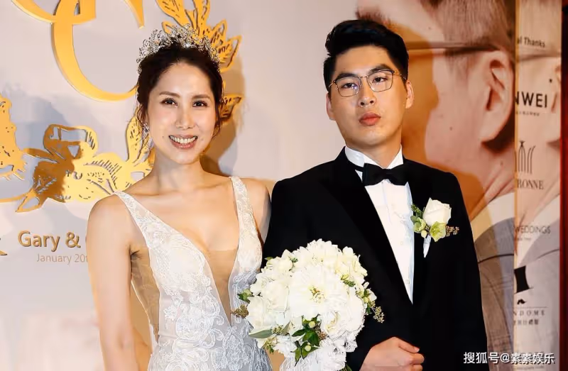 余天 李亞萍抵達余苑綺靈堂,父母忍住傷痛為女兒選遺照