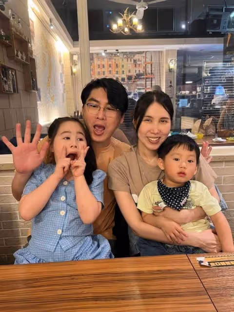 39歲余苑綺病逝,老公淚曬最後牽手照「真的好愛你」許諾不會再婚,真情動人:下輩子再做夫妻