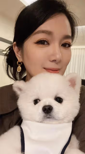 湯鎮業前妻息影29年罕露面,51歲仍貌美,為照顧3名子女拒絕再婚