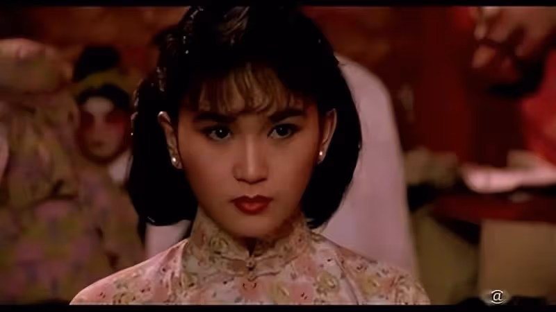 溫碧霞：被婆家嫌棄，卻能立足豪門22年，她嫁了一個好老公