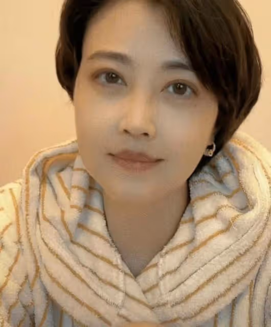 自然變老!55歲周海媚近照以素顏示人,曾突然曬性感被指像大媽