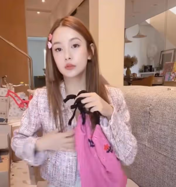 陳赫老婆張子萱近照大變樣,嘴唇鼻子怪異被疑整容,撞臉baby方媛
