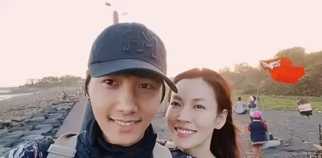 壞女人代表金素妍,其實是個零緋聞結婚,贍養已故好友家人的好人