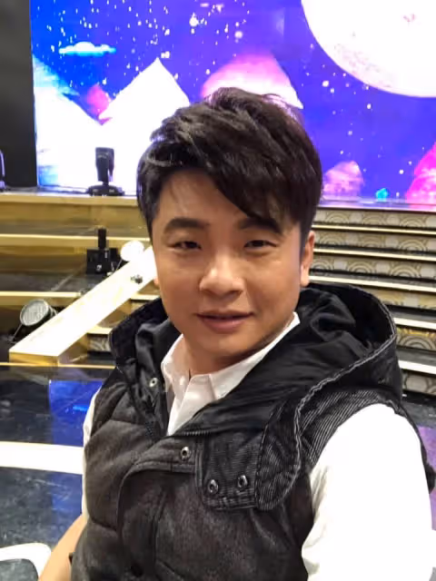 他不重,他是我哥哥!蔡佳麟8歲起「揹大12歲身障哥」被同學笑 反而更感謝哥哥:是我進演藝圈的貴人
